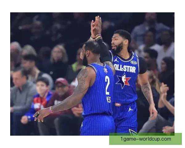 小卡全明星狂砍31分文班出局