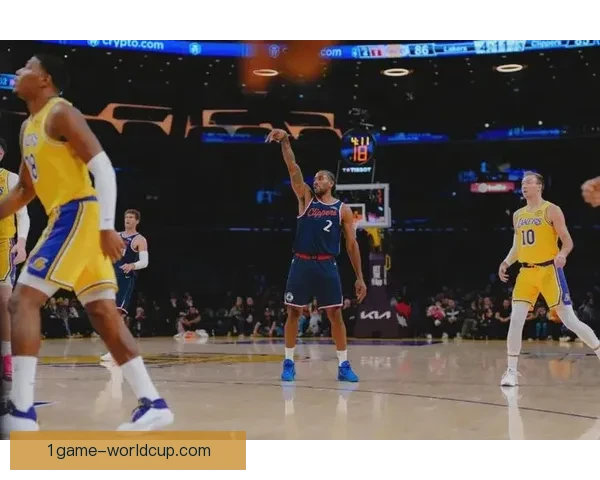 卢指导称湖人骗犯规卡踝伤未愈